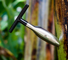 Load image into Gallery viewer, Coconut Opener
